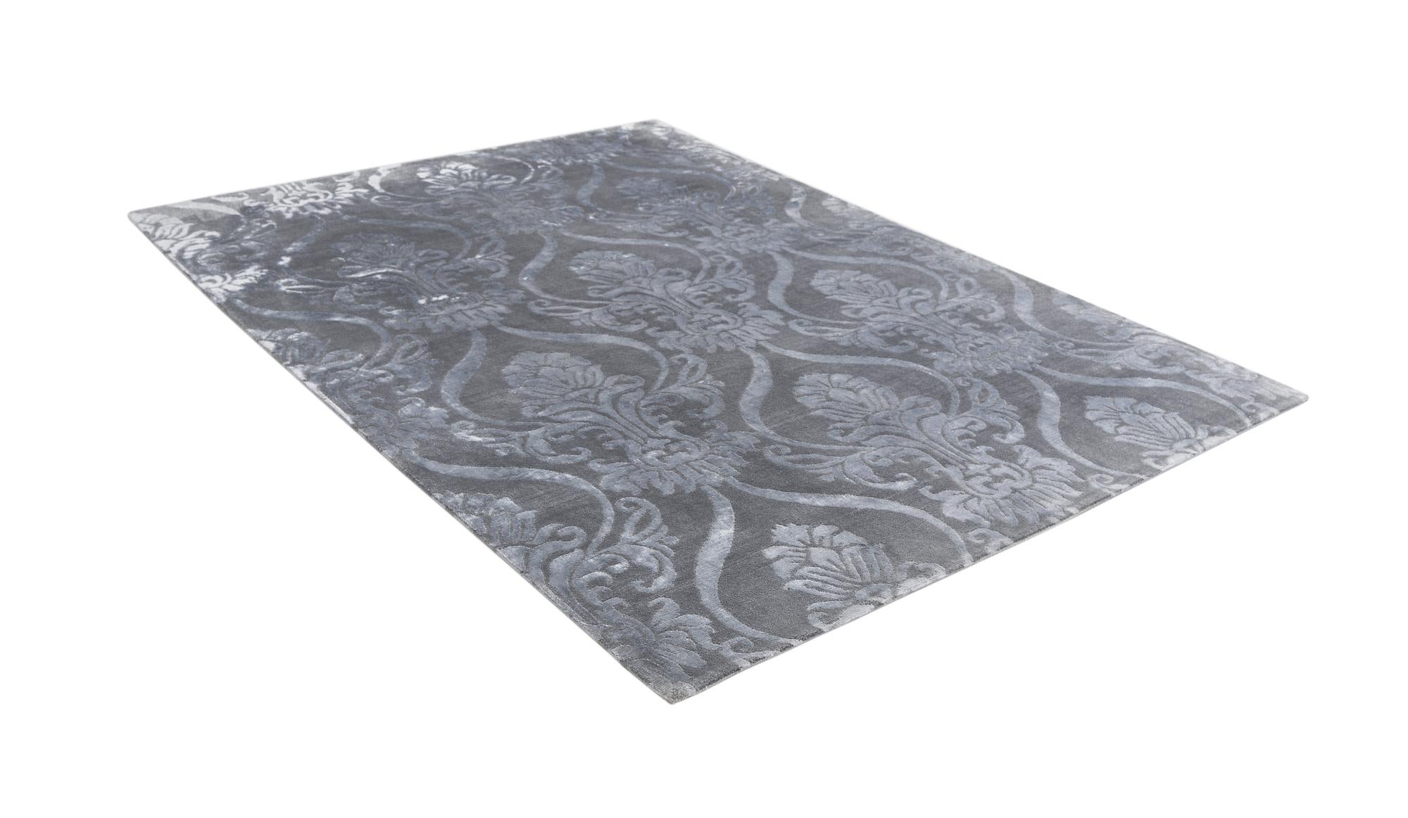 5' 1 x 8' Hand Knotted Darya Wool Rug