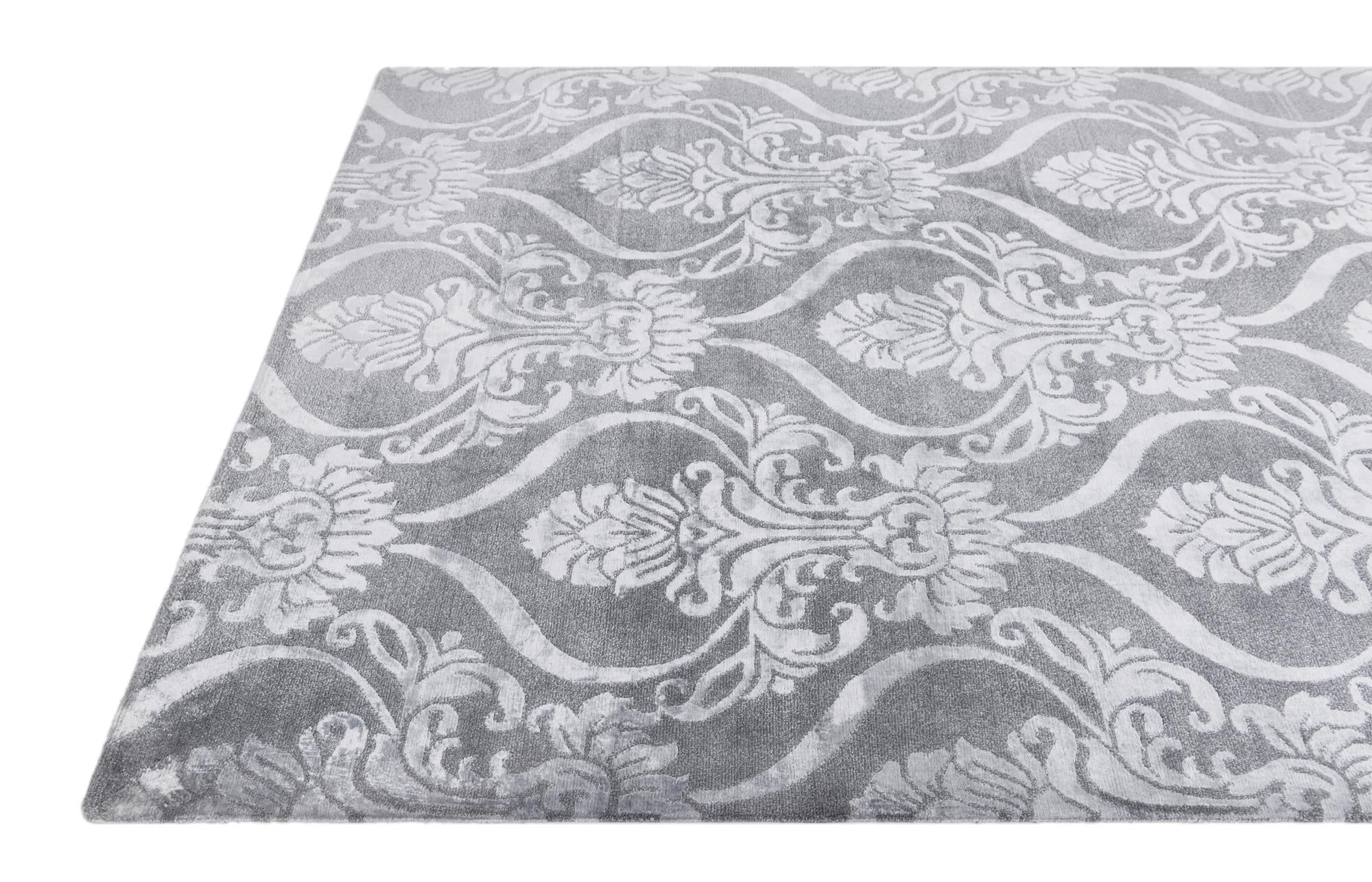 5' 1 x 8' Hand Knotted Darya Wool Rug