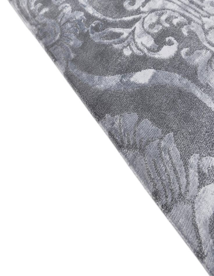 Detail image of 5' 1 x 8'  Hand Knotted Darya Wool Rug