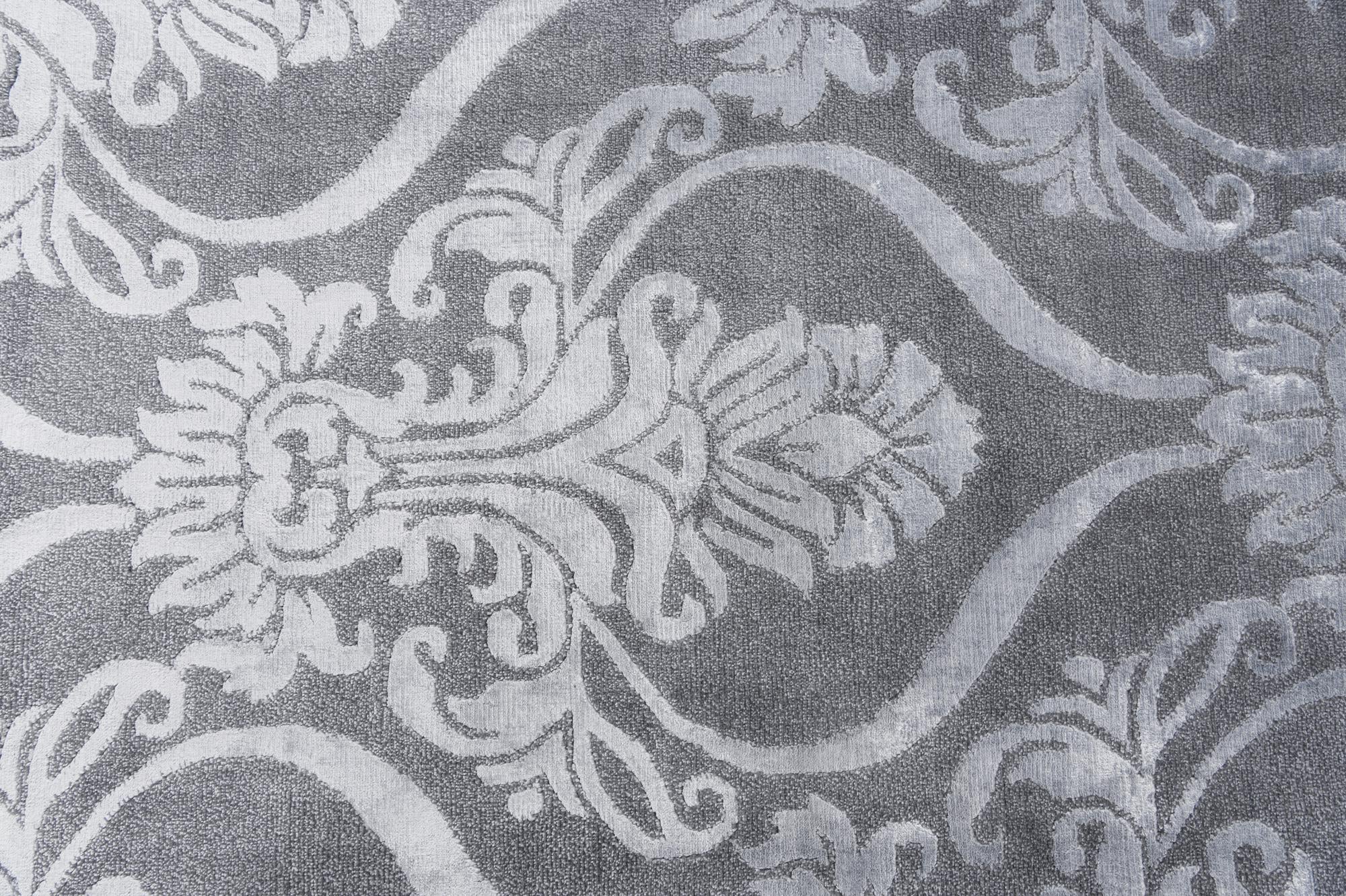 5' 1 x 8' Hand Knotted Darya Wool Rug