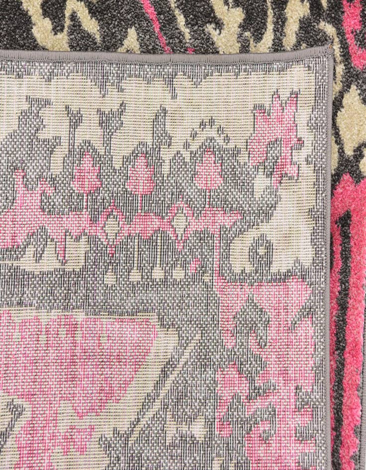 Detail image of 5' x 7' 6 Delilah Rug