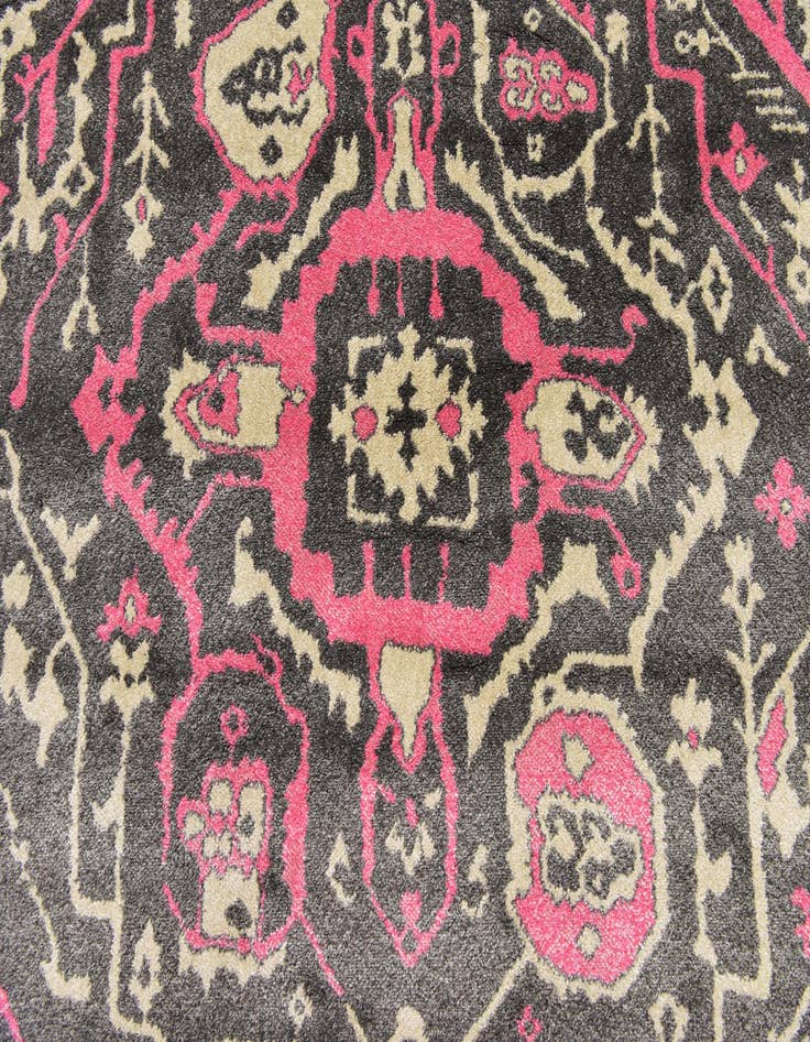 Detail image of 5' x 7' 6 Delilah Rug