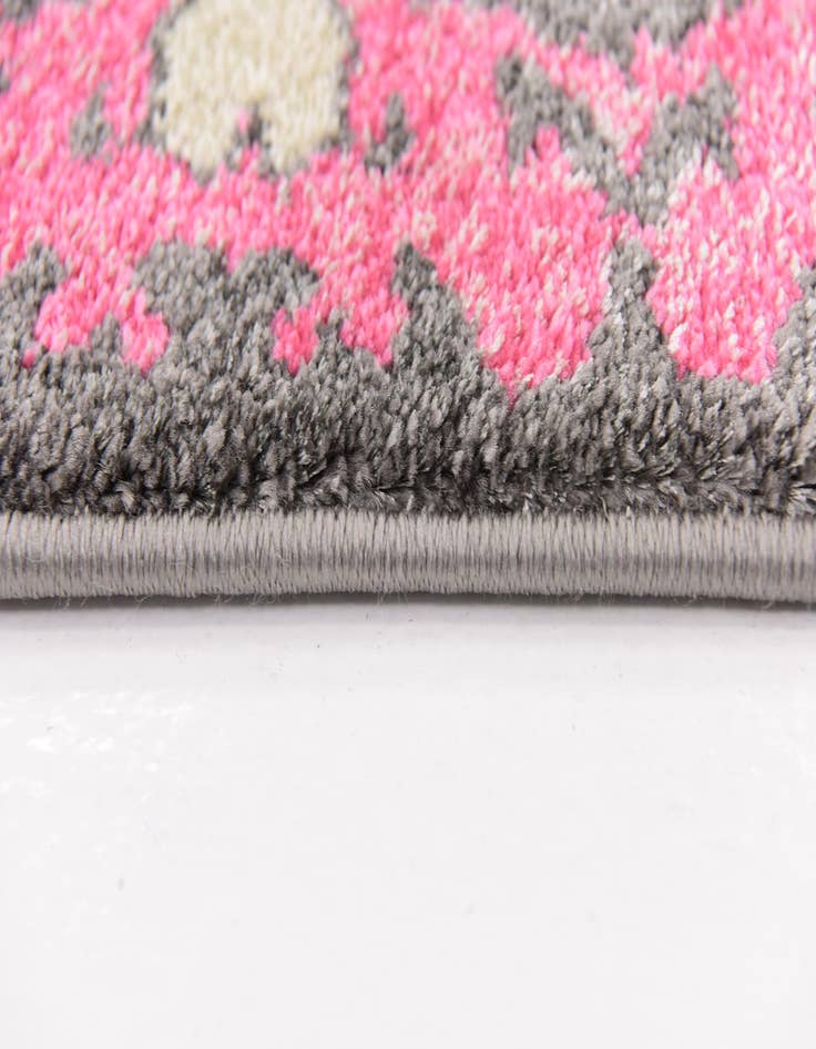 Detail image of 5' x 7' 6 Delilah Rug