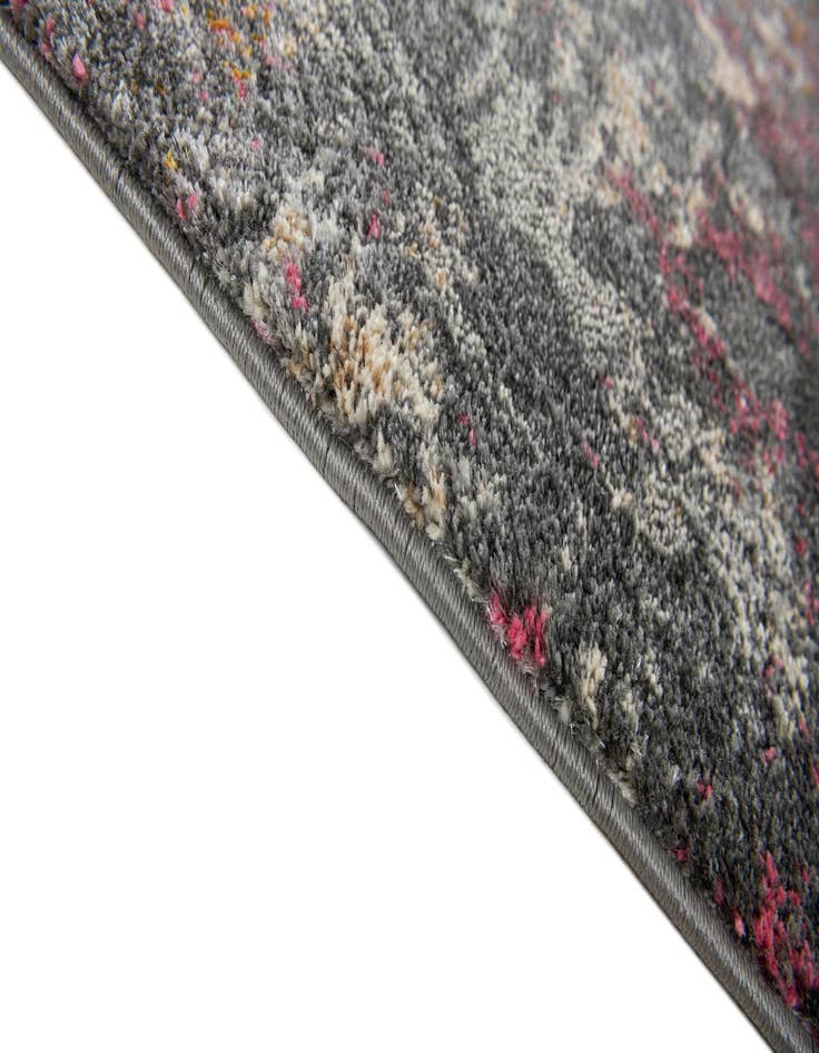 Detail image of 5' 3 x 7' 5 Delilah Rug