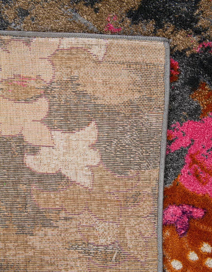 Detail image of 6' 7 x 9' 8 Delilah Rug