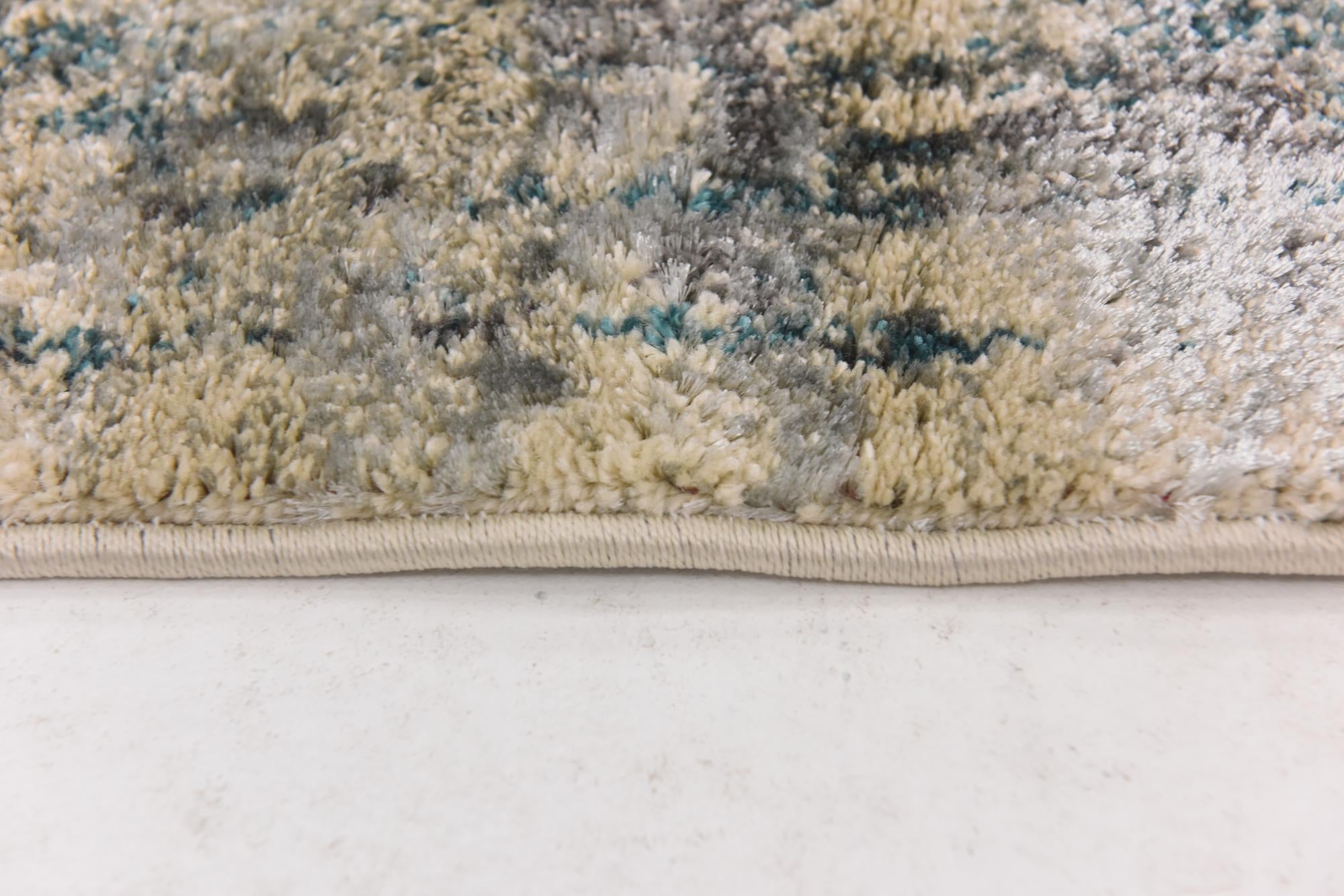 5' 3 x 7' 5 Fleur Rug