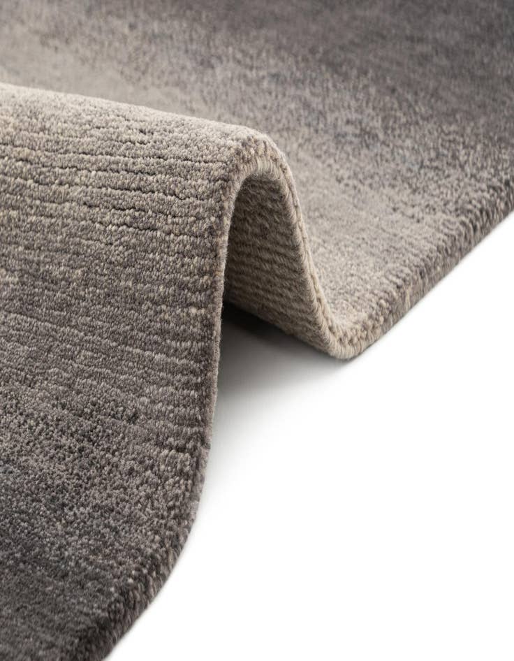 Detail image of 2' 5 x 4' 7 Hand Knotted Gabbeh Wool Rug