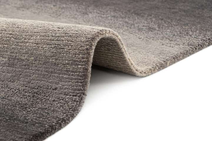 2' 5 x 4' 7 Hand Knotted Gabbeh Wool Rug