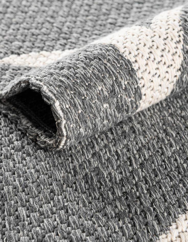 Detail image of 8' 5 x 11' 4 Georgia Rug