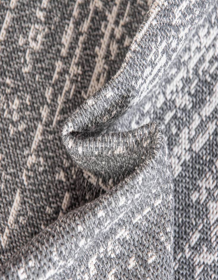 Detail image of 4' 2 x 6' Georgia Rug