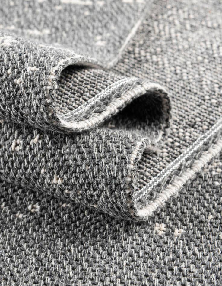 Detail image of 6' 4 x 9' Georgia Rug