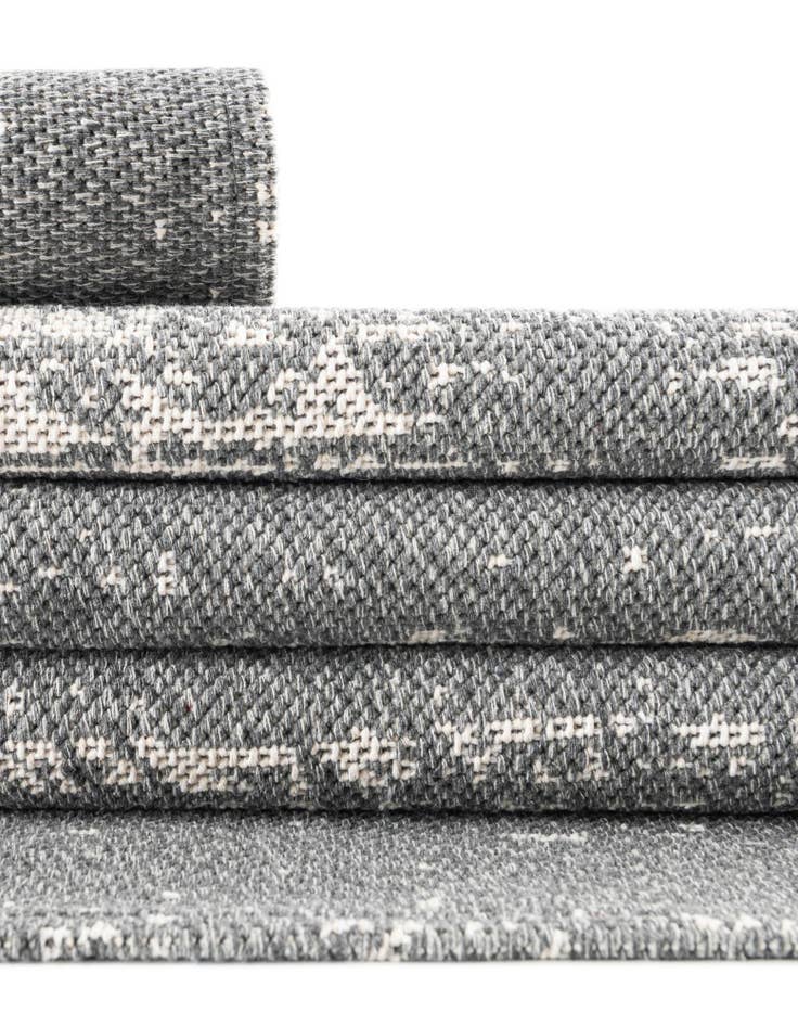 Detail image of 6' 4 x 9' Georgia Rug