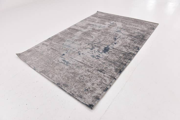 Detail image of 5' x 7' 6 Graham Rug