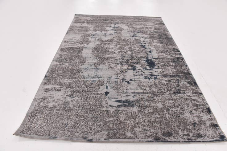 Detail image of 5' x 7' 6 Graham Rug