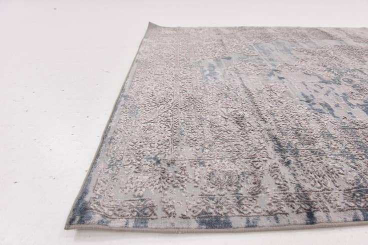 Detail image of 5' x 7' 6 Graham Rug