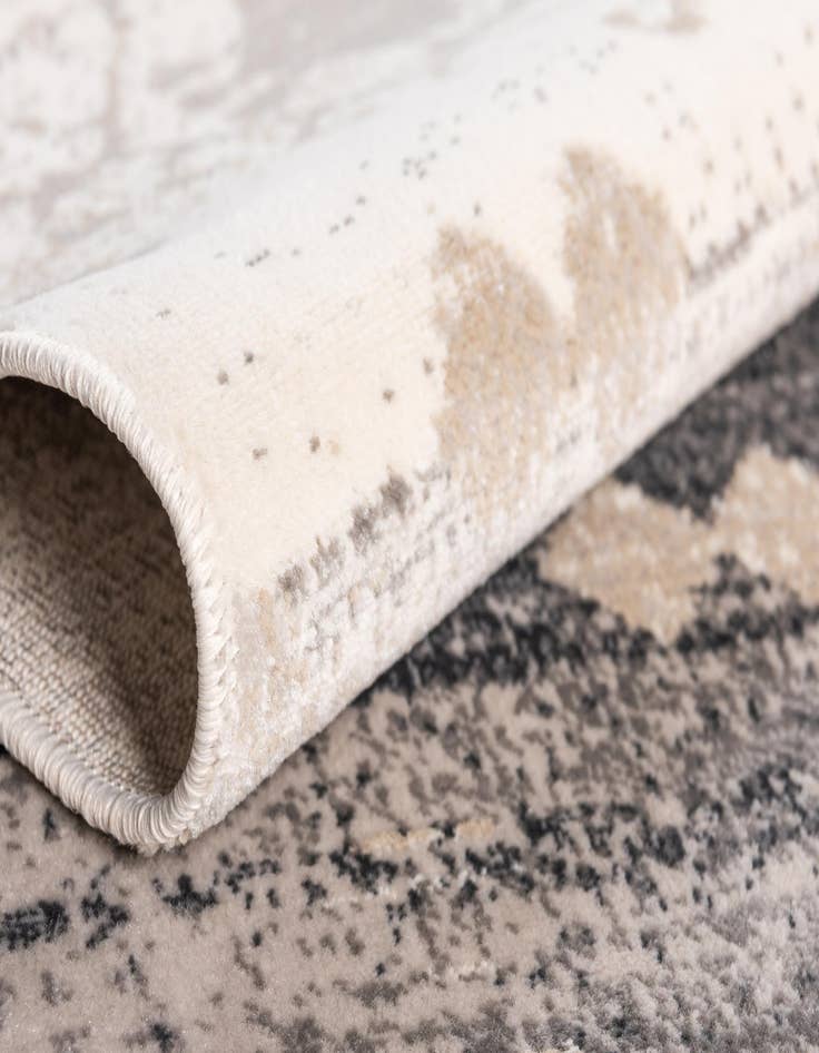 Detail image of 5' x 8' Illusion Rug