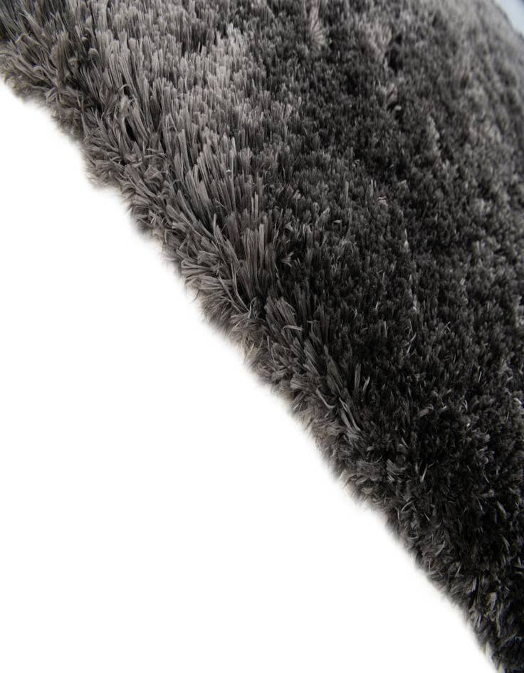 Detail image of 5' 5 x 7' 7 Infinity Shag Rug