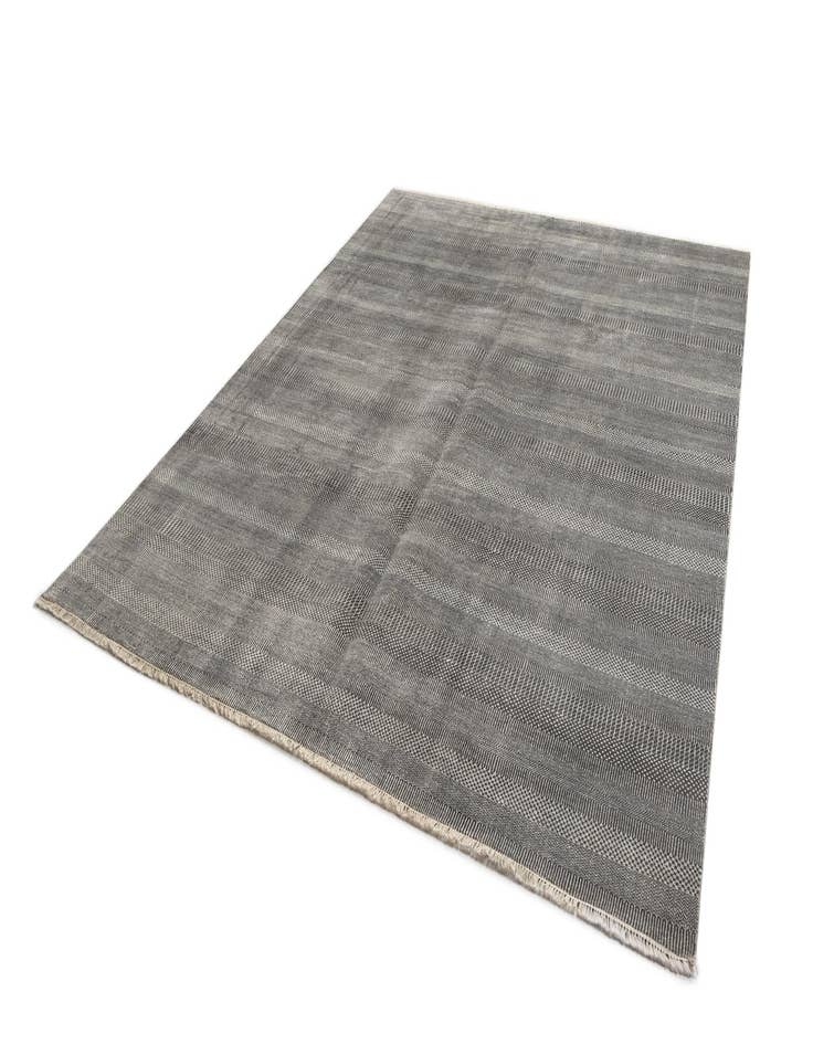 Detail image of 8' 11 x 11' 8 Kamla Wool Rug