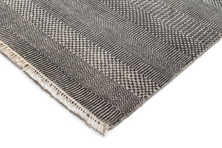 Detail image of 8' 11 x 11' 8 Kamla Wool Rug