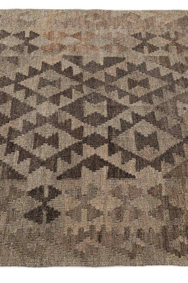 Detail image of 3' 5 x 5' 2 Hand Woven Kilim Maymana Wool Rug