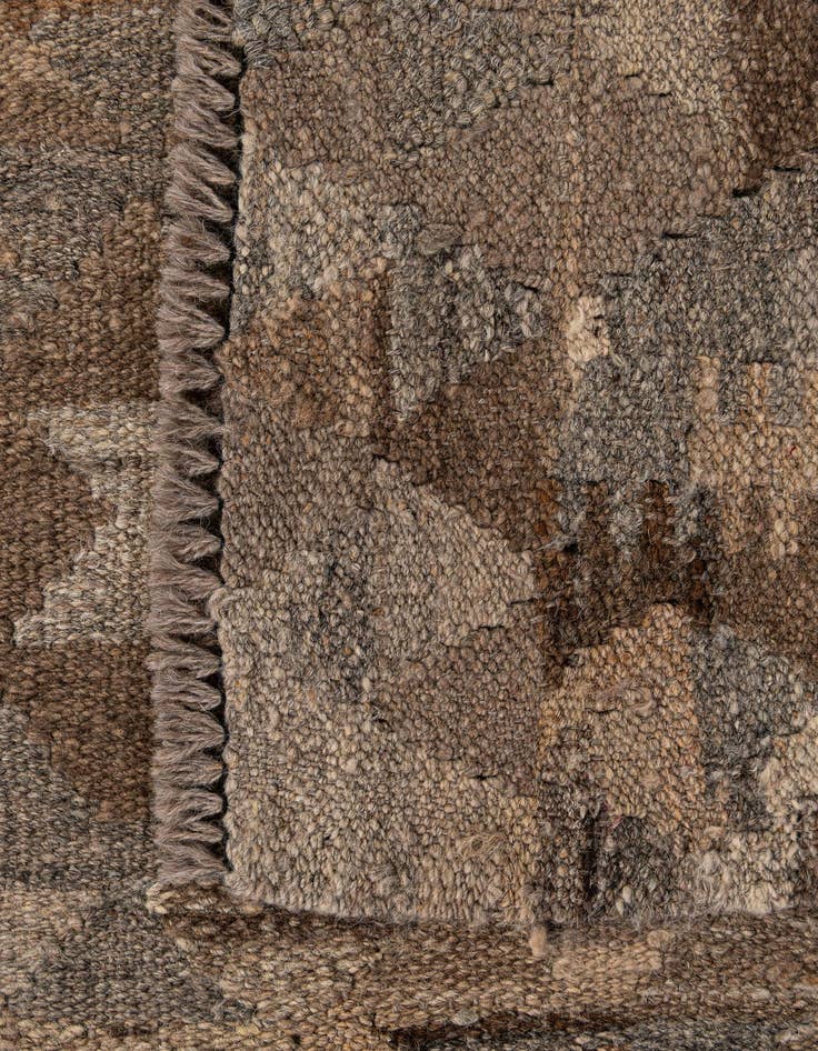 Detail image of 2' 10 x 3' 11  Hand Woven Kilim Maymana Wool Rug