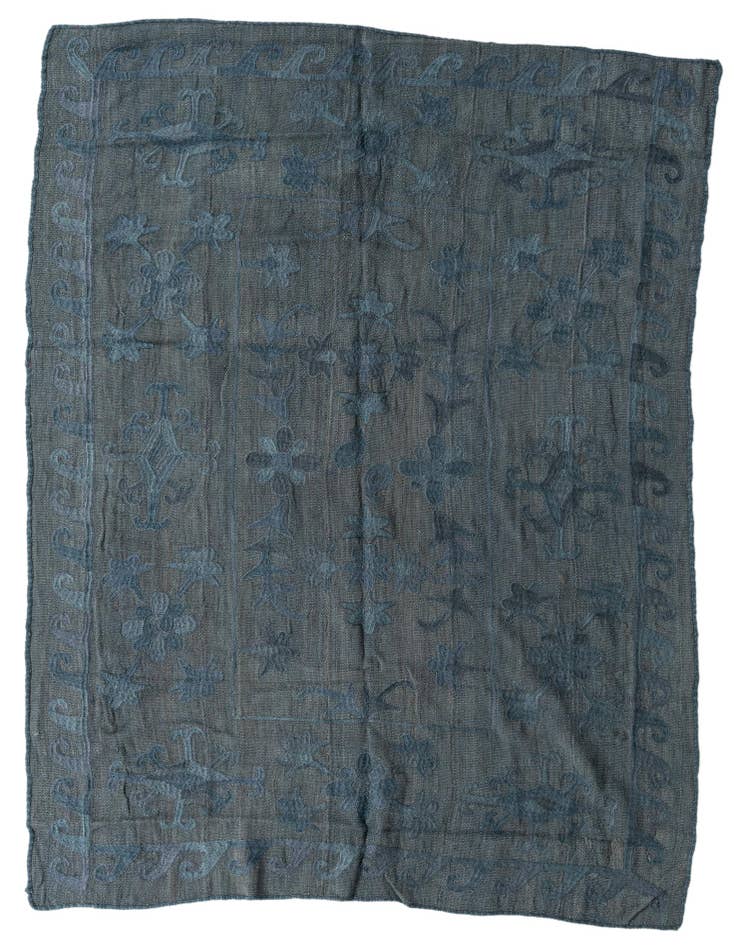 Detail image of 5' 4 x 7' 4 Hand Woven Kilim Suzani Wool Rug