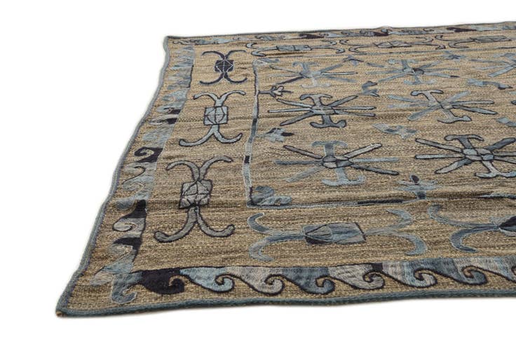 Detail image of 5' 2 x 6' 4 Hand Woven Kilim Suzani Wool Rug