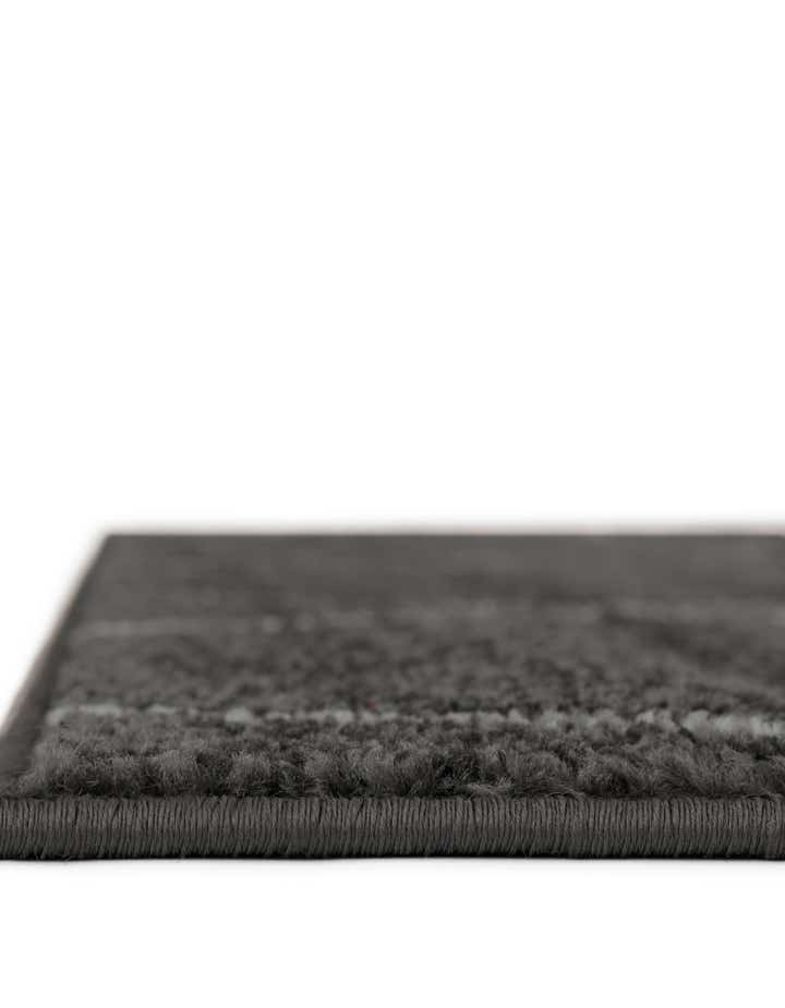 4' x 6' Lattice Frieze Rug