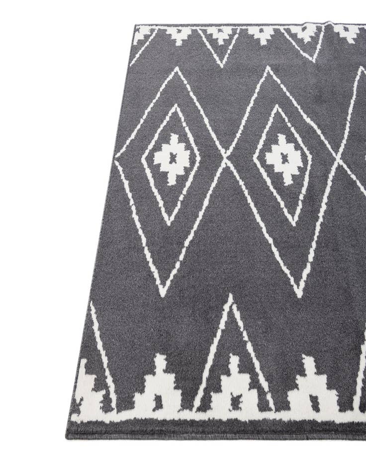 Detail image of 5' 3 x 7' 7 Lattice Rug