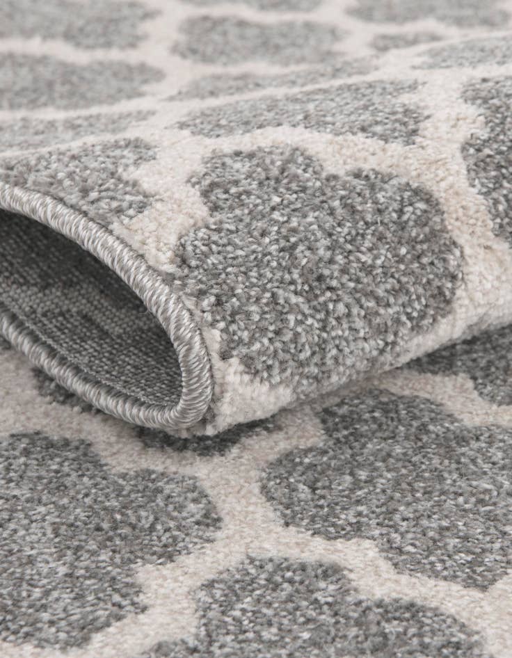 Detail image of 7' 10 x 11' Lattice Rug