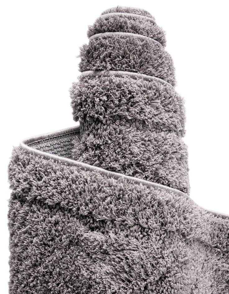 Detail image of 8' x 10' Lattice Shag Rug