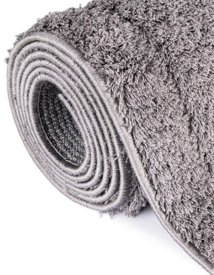 Detail image of 8' x 10' Lattice Shag Rug