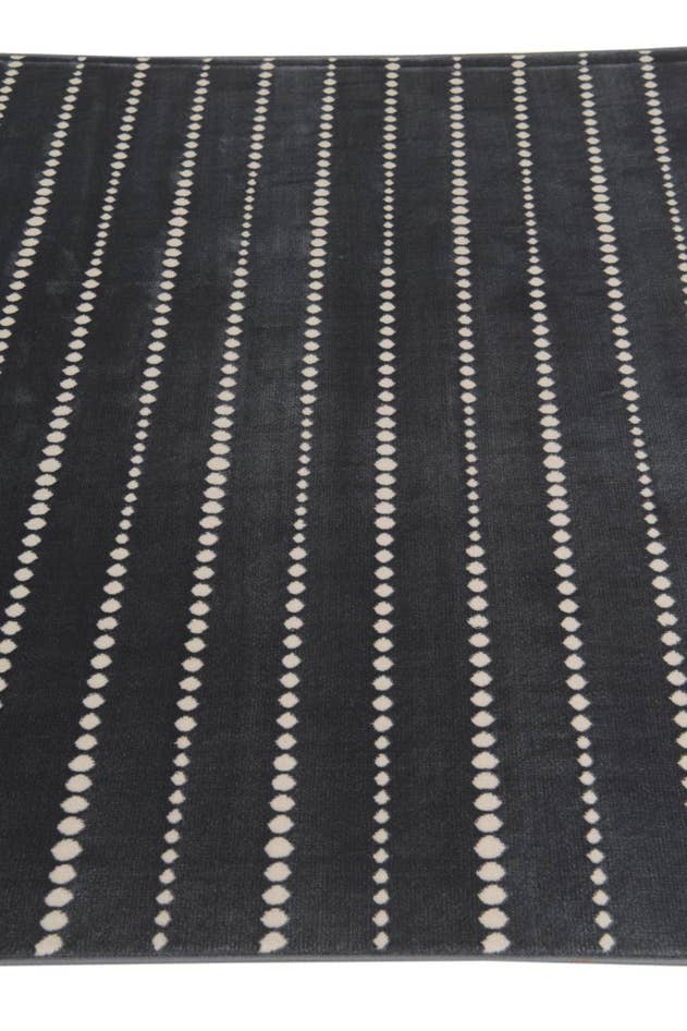 Detail image of 5' x 7' 7 Lattice Trellis Rug