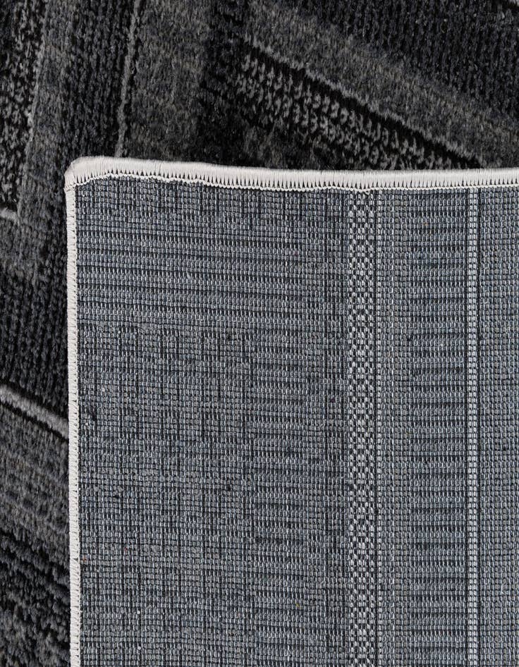 Detail image of 5' x 7' 5 Leipzig Rug