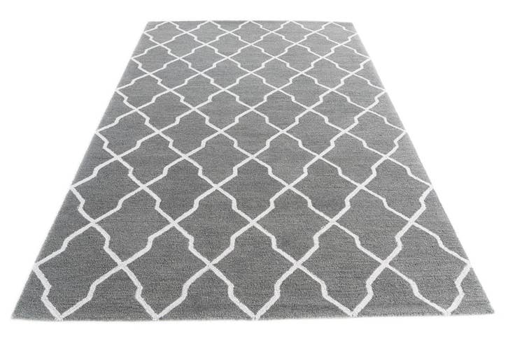 Detail image of 5' 1 x 8' Luna Rug