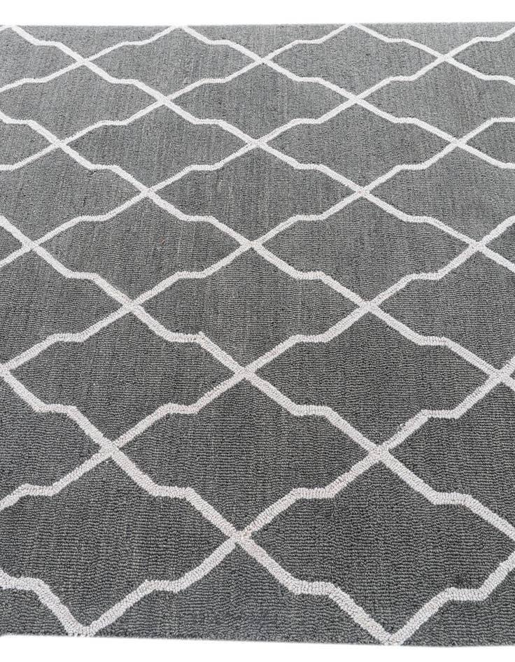 Detail image of 5' 1 x 8' Luna Rug