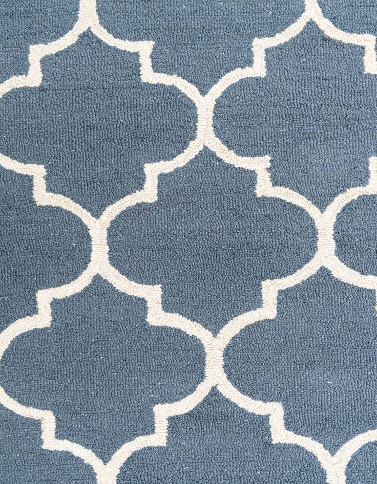Detail image of 5' 1 x 8' Luna Rug