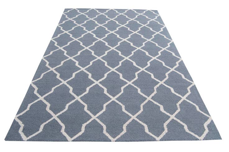 Detail image of 5' 1 x 8' Luna Rug