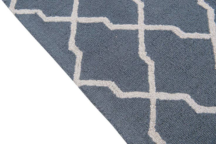 Detail image of 5' 1 x 8' Luna Rug