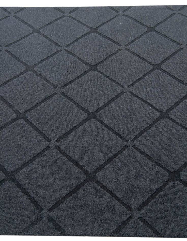 Detail image of 5' x 7' 10 Luna Rug