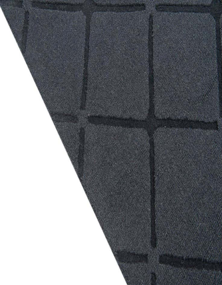 Detail image of 5' x 7' 10 Luna Rug