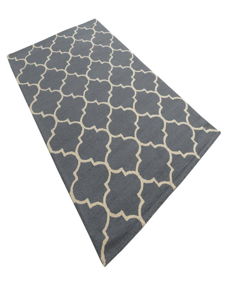 Detail image of 5' x 8' Luna Wool Rug