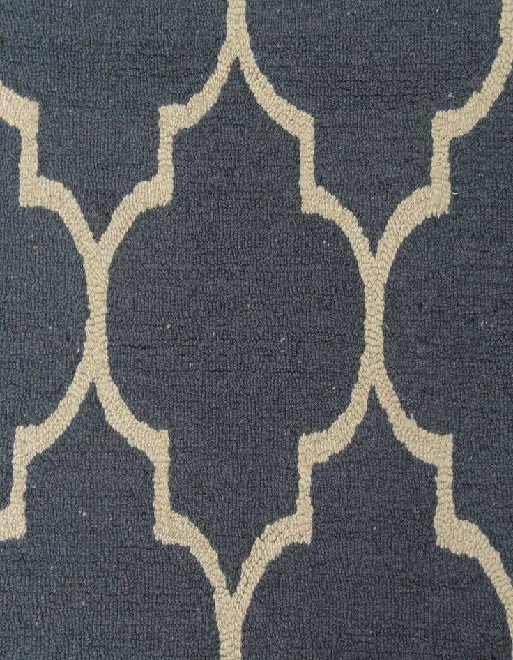 Detail image of 5' x 8' Luna Wool Rug