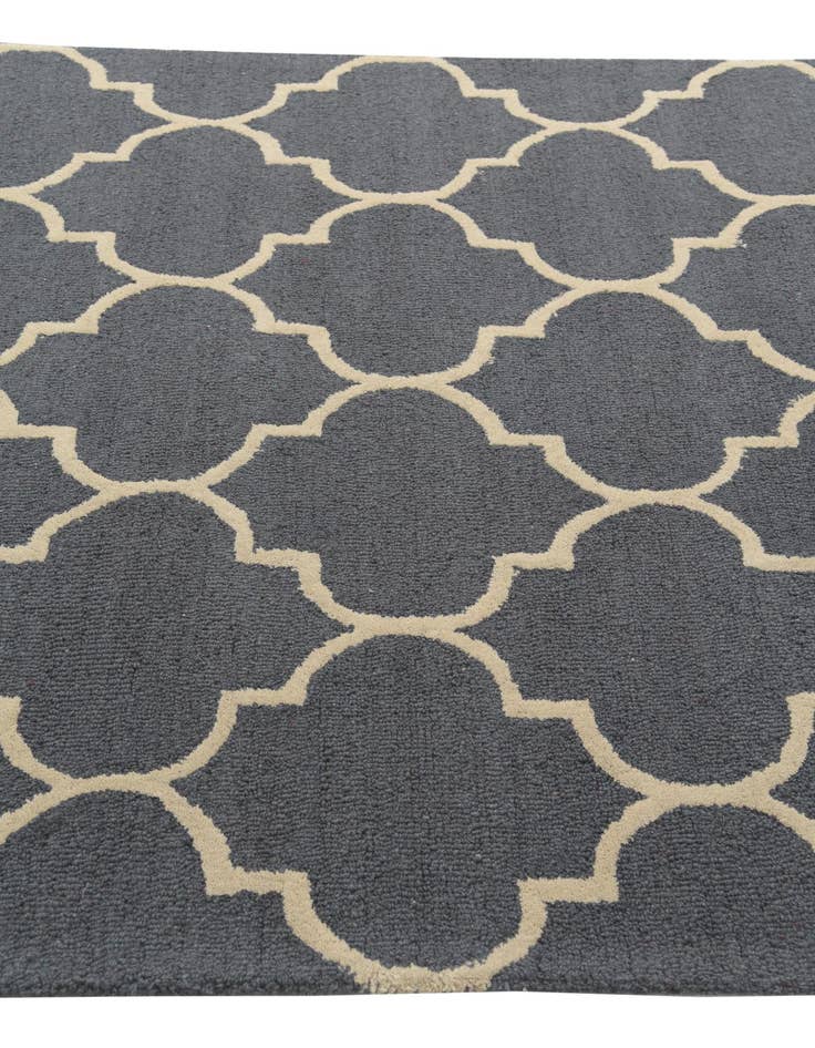 Detail image of 5' x 8' Luna Wool Rug