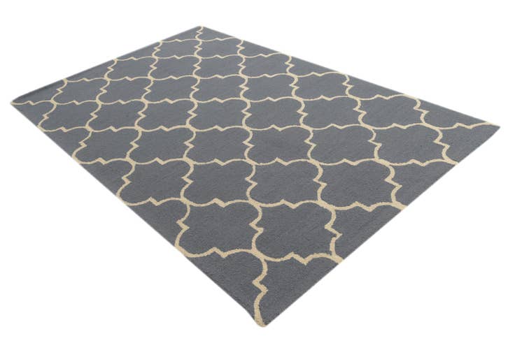 Detail image of 5' x 8' Luna Wool Rug