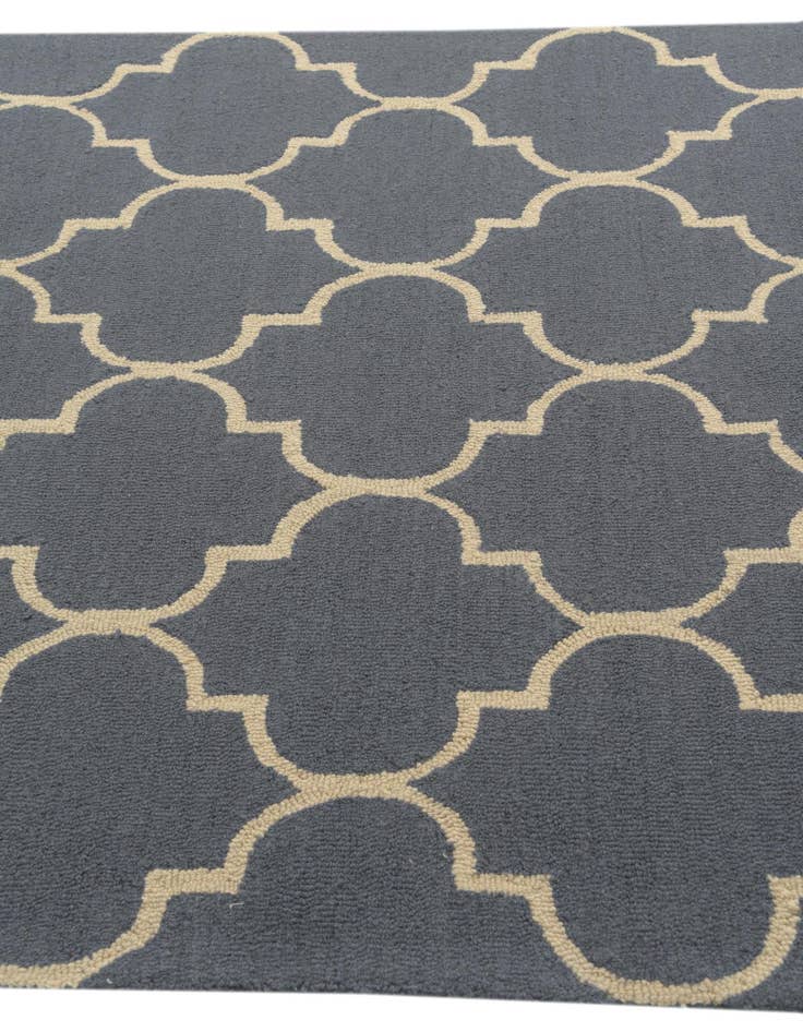 Detail image of 5' x 8' Luna Wool Rug