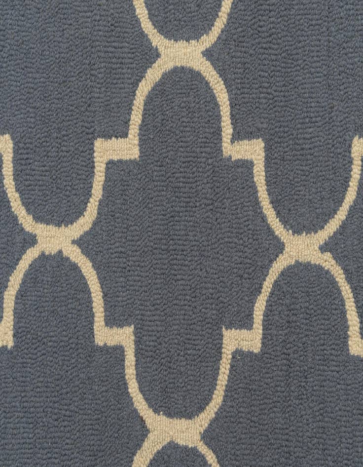 Detail image of 5' x 8' Luna Wool Rug