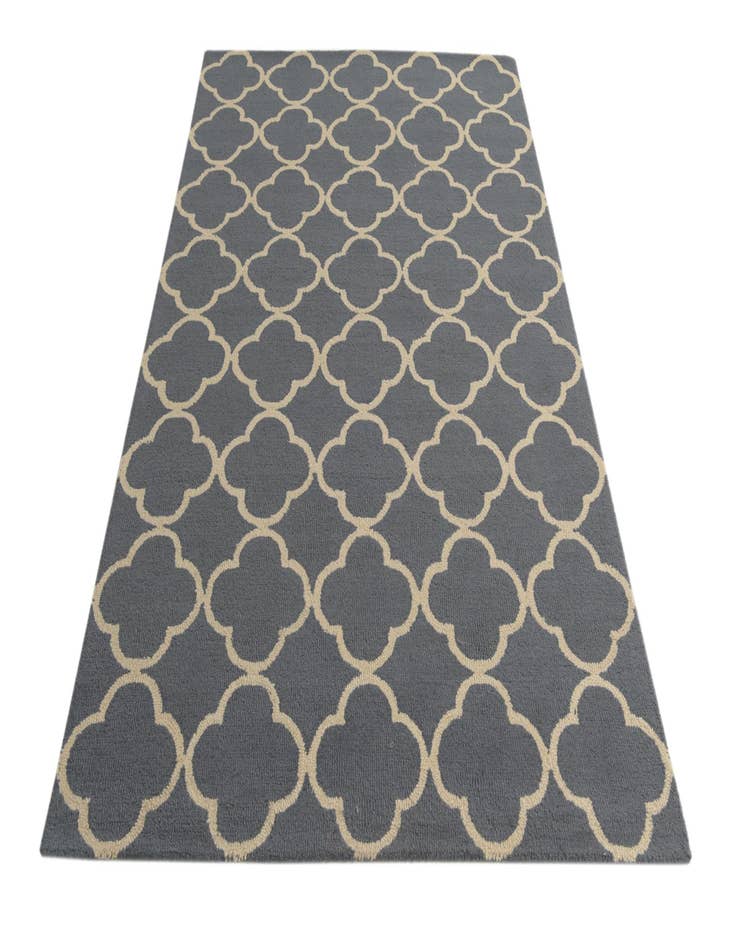 Detail image of 5' 1 x 8' Luna Wool Rug