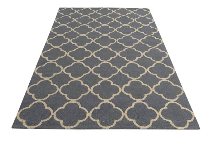 Detail image of 5' 1 x 8' Luna Wool Rug