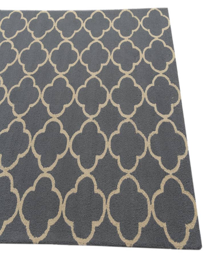 Detail image of 5' 1 x 8' Luna Wool Rug